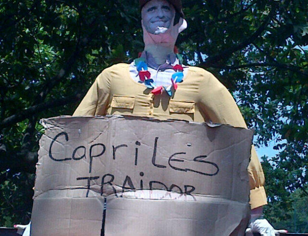 El Judas Capriles que fue quemado en caravana desde el Parque Generalísimo Francisco de Miranda. Foto: @pamevenezolana