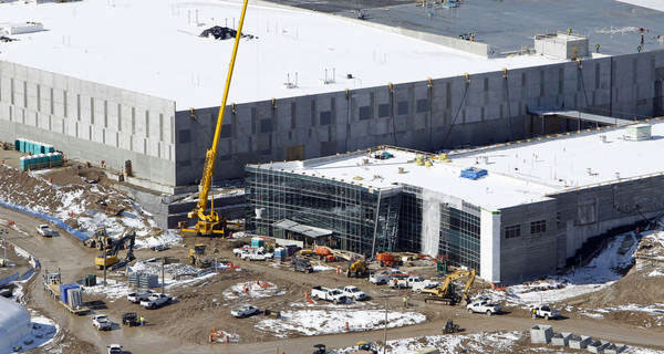 Gigantescos centros de datos que la NSA construye en Utah, Estados Unidos, para hospedar miles de servidores. Foto: NSA, marzo de 2012.