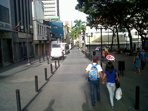 Por esta avenida, en la plaza El Venezolano, se realizarán parte de los actos. Foto: Fidel Barbarito
