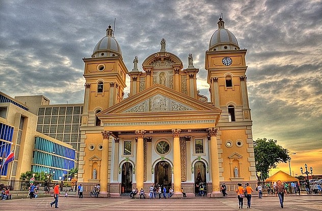 Basílica de Chiquinquirá (Chinita) Maracaibo, por cesanchezduran @Flickr