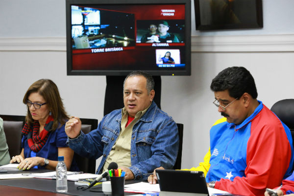 Presidente-Nicolás-Maduro-en-reunión-de-seguridad-2