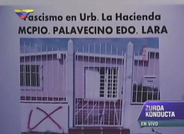 Diferentes casas en el municipio Palavecino, estado Lara, han sido marcadas con símbolos indicando que son "chavistas". Foto presentada por el diputado Julio Chávez días atrás.
