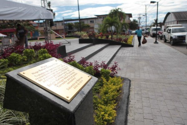 Plaza-Hugo-Chávez1