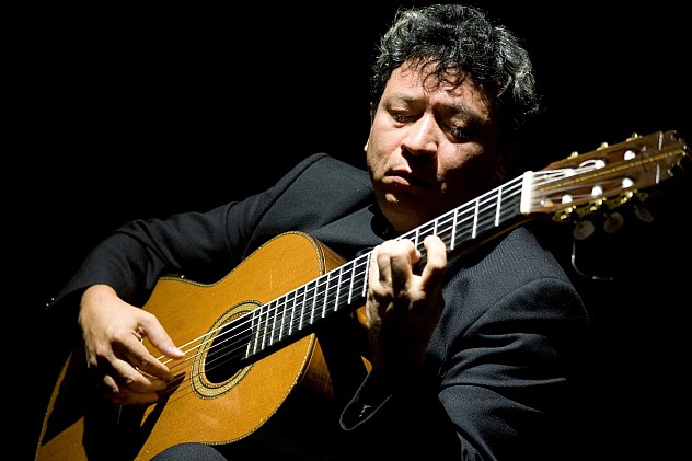 3. Luis Quintero, uno de los guitarristas invitados