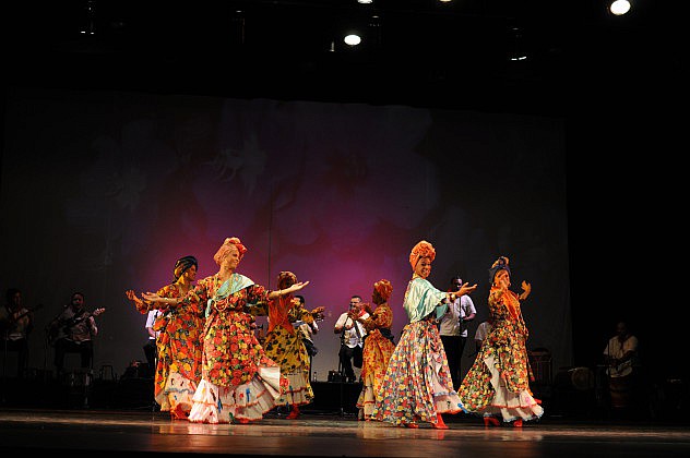 Madamas y Calipso-Tradicional-Popular FCND-Foto Arturo Moreno