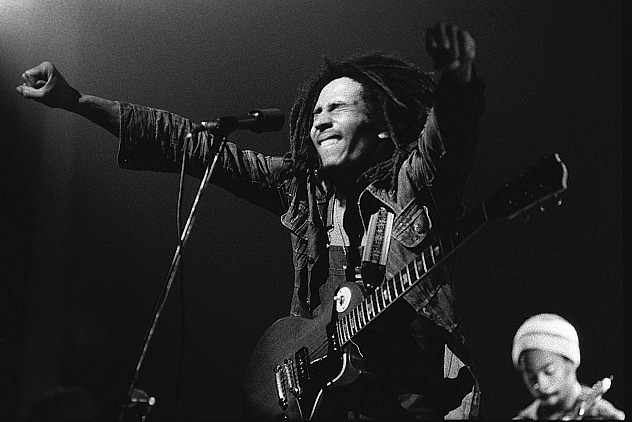 NEW YORK - MAY 01: Bob Marley performs live on stage at the New York Academy of Music in Brooklyn, New York on MAY 01 1976 (Photo by Richard E. Aaron/Redferns)
