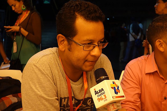 José Reina, director de la agrupación de salsa Pumaband. Foto: Randolph Borges