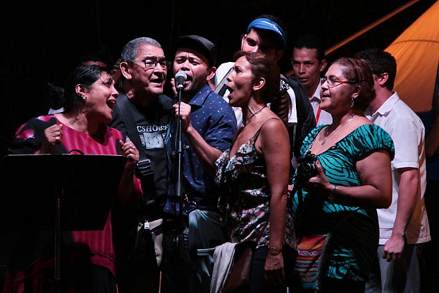 El Pueblo cantando con Gino González - Música Venezolana. Foto: Milangela Galea