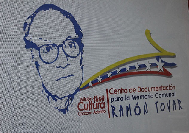 Inauguracion del Centro de Documentacion Ramon Tovar18