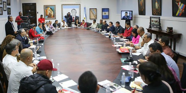 reunion-de-ministros-con-Maduro-700x352