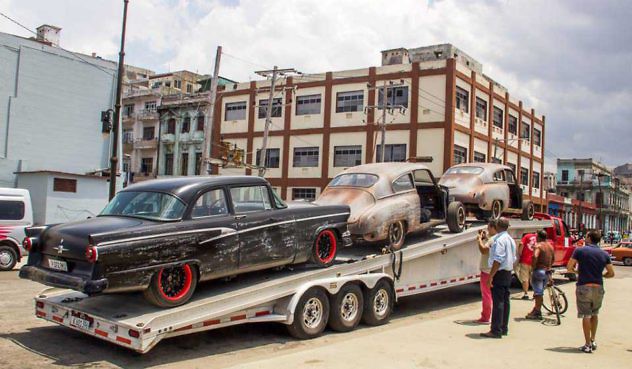 Carros-rápido-y-furioso-en-Cuba.-Foto-David-Gonzalez4