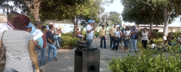 F1- Los yaracuyanos acudieron a las plazas Bolívar de