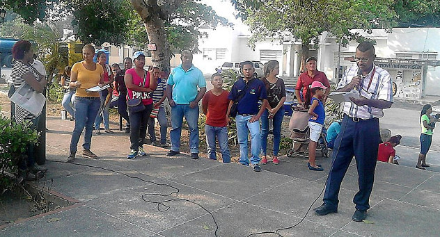 F1- Los yaracuyanos acudieron a las plazas Bolívar de sus municipios