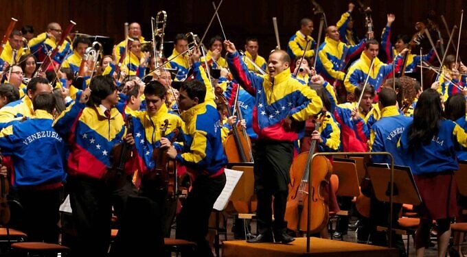 La Orquesta Sinfónica de Venezuela cumplió 87 años de incomparable legado musical – Alba Ciudad 96.3 FM