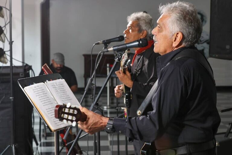 Los Guaraguao Y Ahora Es Ahora Llenaron La Casona Cultural Aquiles