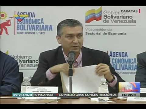 Miguel Pérez Abad, rueda de prensa anunciando Plan de Abastecimiento Territorial