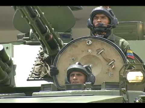 General Manuel Bernal Martínez solicita a Nicolás Maduro permiso para iniciar desfile 5 Julio 2017