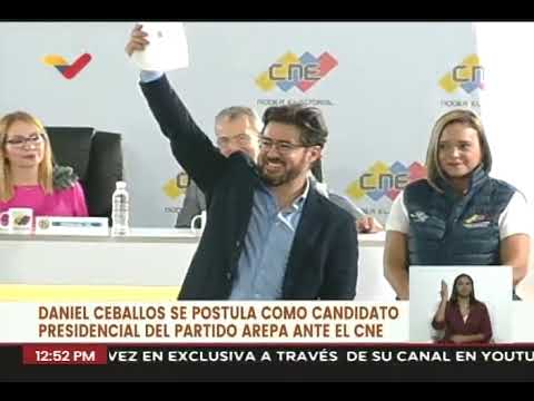 Daniel Ceballos se inscribe en el CNE como candidato presidencial