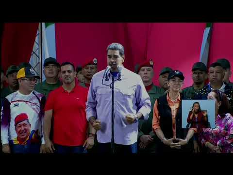 Maduro devela nueva estatua de Hugo Chávez en La Guaira, 22 de agosto de 2024