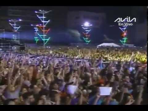 30 mil personas cantan &quot;Chavez Corazón del Pueblo&quot; con Omar Enrique en el Suena Caracas