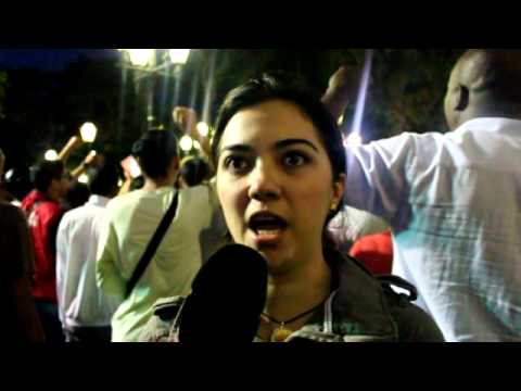 La gente en la Plaza Bolívar tras la muerte del Comandante Chávez