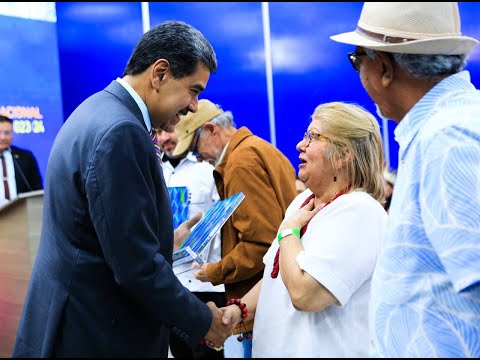 Maduro entrega Premios Nacionales de Cultura y Premios Glorias Artísticas de Venezuela 2024