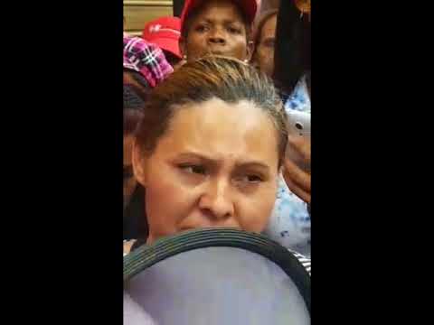 Tania Díaz ofrece balance de la reunión con trabajadoras y trabajadores residenciales en la ANC.