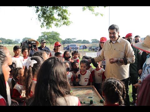Maduro visita la Comuna El Maizal a 10 años del Golpe de Timón
