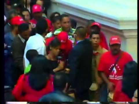 Tambores en la Asamblea Nacional