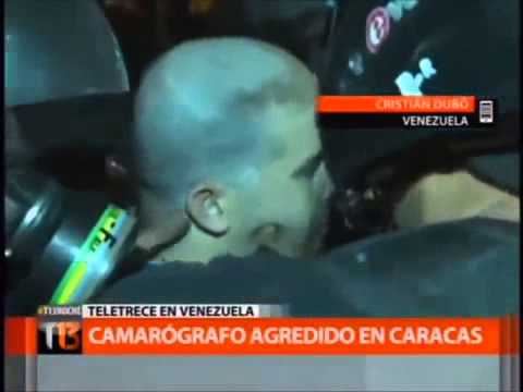 Momento del arresto de Carlos Requena, captado por un camarógrafo chileno
