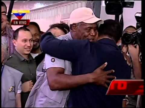 Chávez este 7 de octubre saluda a Ignacio Ramonet, Danny Glover, Rigoberta Menchú y otros
