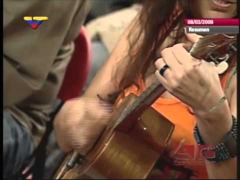 Hugo Chávez recita poema de Andrés Eloy Blanco con Solimar y La Cantera; cantan &quot;Campesino amigo&quot;