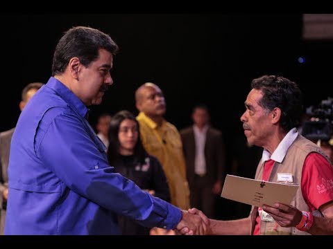 Acto completo de graduación de 10.794 integrantes de Misión Cultura con Nicolás Maduro