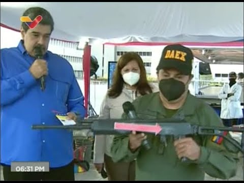 Presidente Maduro muestra armas y municiones incautadas en Cota 905