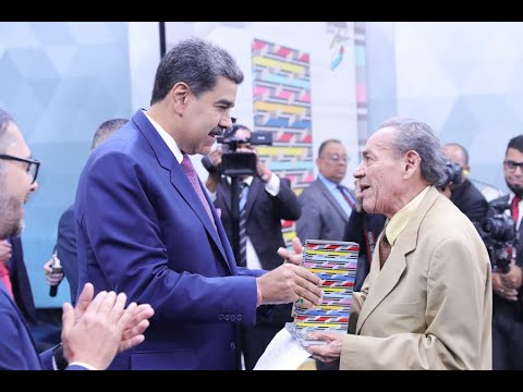 Premio Nacional de Periodismo Simón Bolívar 2023, entrega por el Presidente Nicolás Maduro