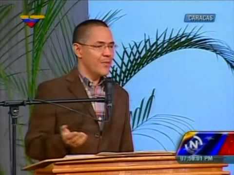 Ernesto Villegas en el coloquio &quot;Comunicadores contra el fascismo&quot; este 15 de julio de 2013