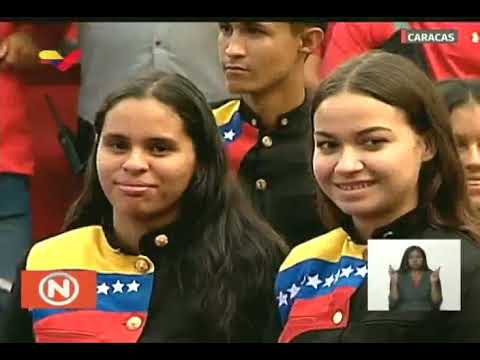 Jóvenes venezolanos que ganaron Concurso de Guitarra en Roma son recibidos por el Presidente Maduro