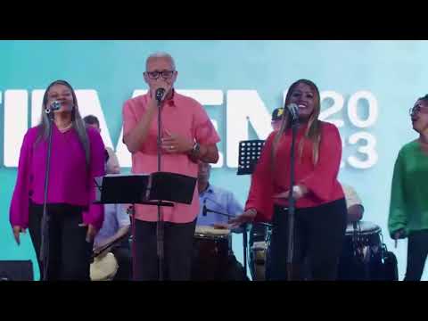 Francisco Pacheco y su Pueblo en concierto en la Filven 2023, 19 de noviembre de 2023
