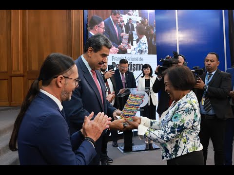 Maduro entrega Premio Nacional de Periodismo, acto por Día del Periodista, 27 junio 2025