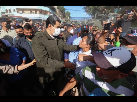 Maduro visita Las Tejerías y promete que se recuperarán casas y comercios afectados