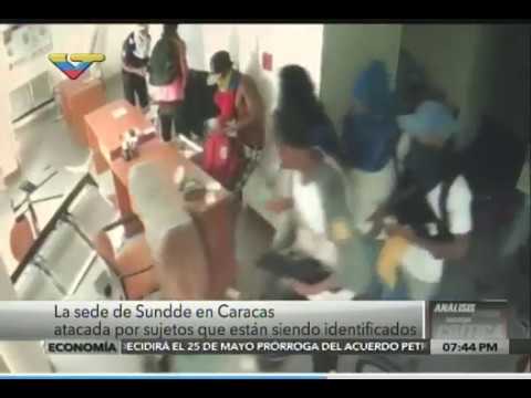Jóvenes opositores saquearon Sundde en El Bosque, Caracas el 19 de abril