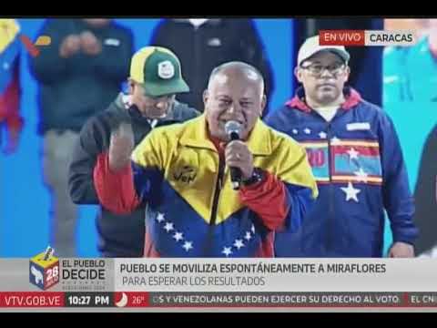 Diosdado Cabello en tarima del Palacio de Miraflores llama a esperar resultados del CNE