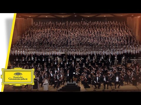 Gustavo Dudamel - Symphony No. 8 - Mahler - Symphony of a Thousand (Trailer)