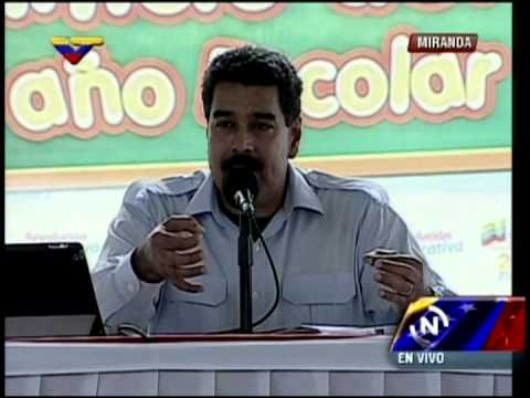 El ministro Fidel Barbarito y Pedro Lander sobre el Movimiento de Teatro César Rengifo