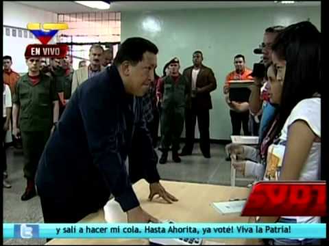 Presidente Chávez vota este 7 de octubre de 2012