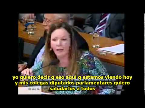 Vanessa Grazziotin responde a Maria Corina Machado