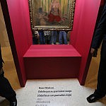 EN FOTOS Y VIDEO: La Odalisca con Pantalón Rojo ya está en exhibición en el Museo de Arte Contemporáneo