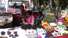 Artesanos de Mérida celebran su día exhibiendo piezas tradicionales y