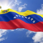 Canciller Plasencia exige respeto a los símbolos patrios venezolanos ante uso de bandera de 7 estrellas por parte de un embajador