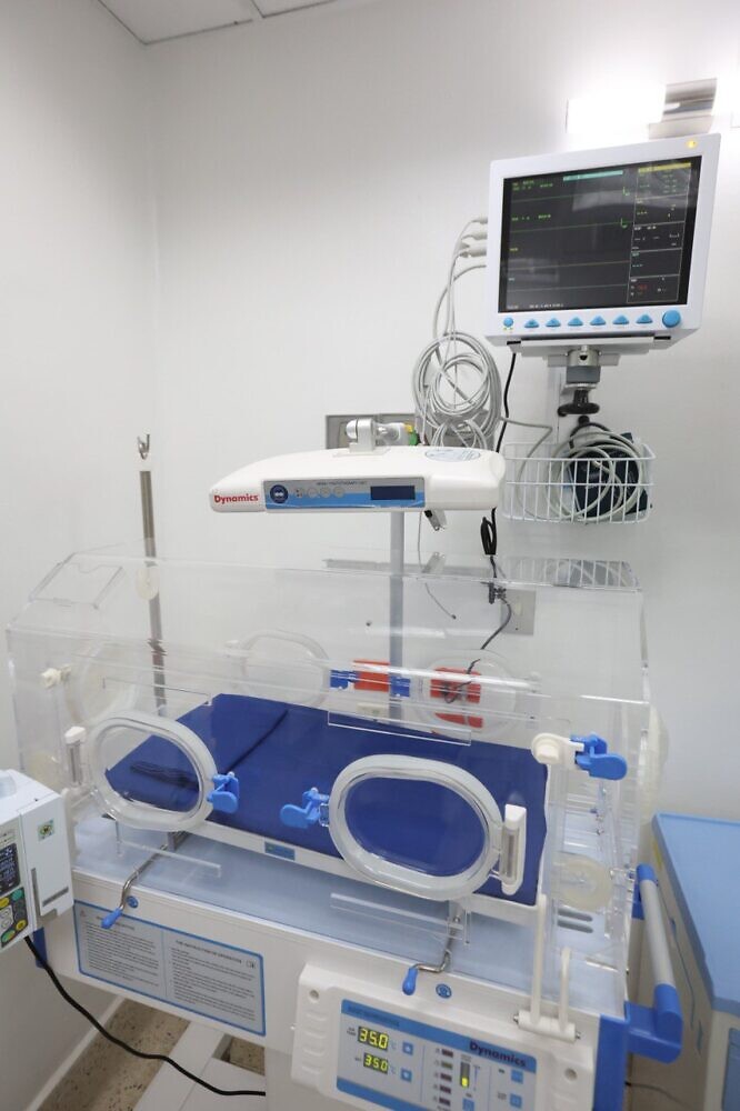 New medical imaging equipment installed at the University Clinical Hospital. Photo: Twitter/@HUC_VE.